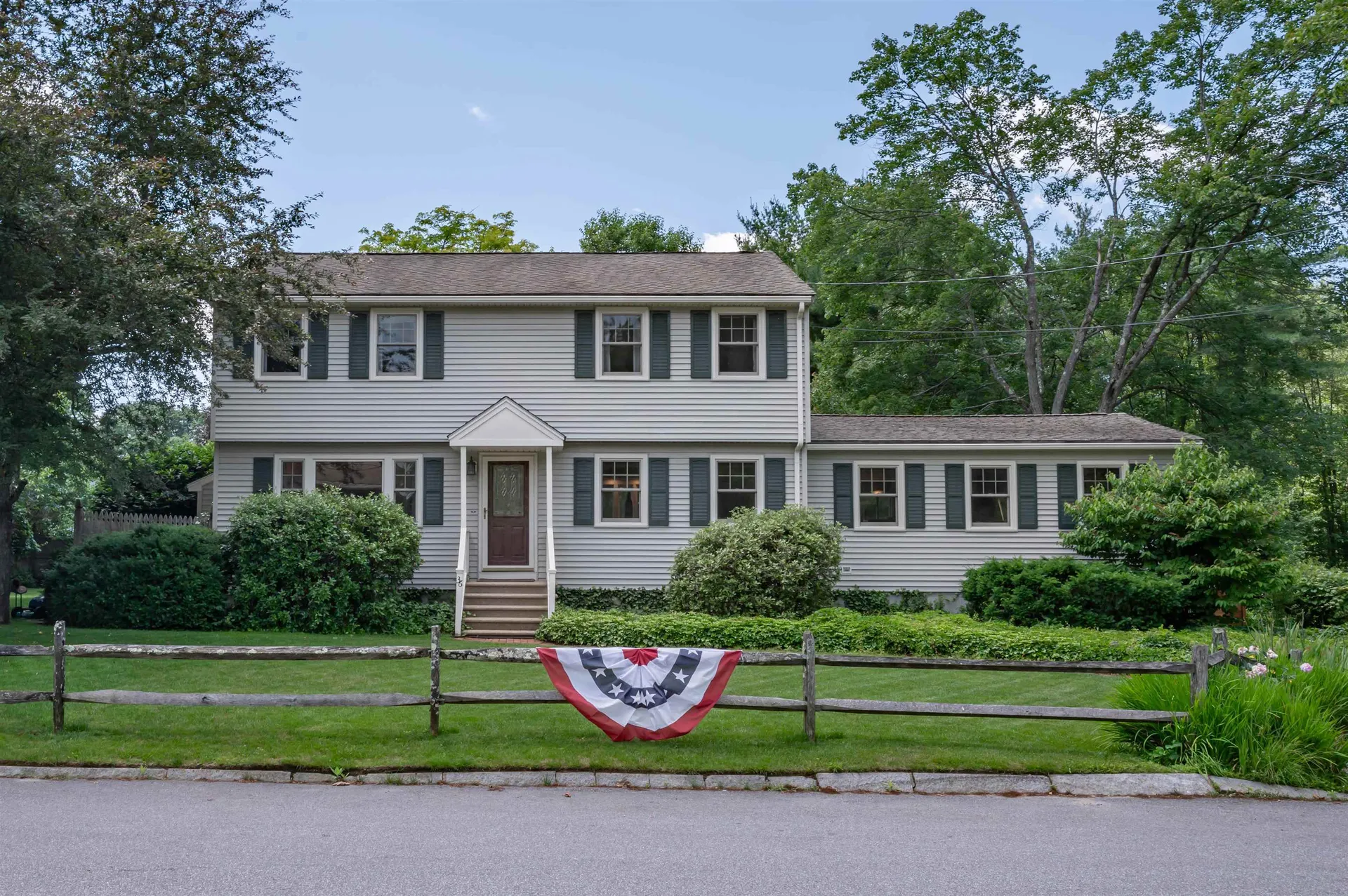 36 Melissa Drive Nashua NH 03062-3649