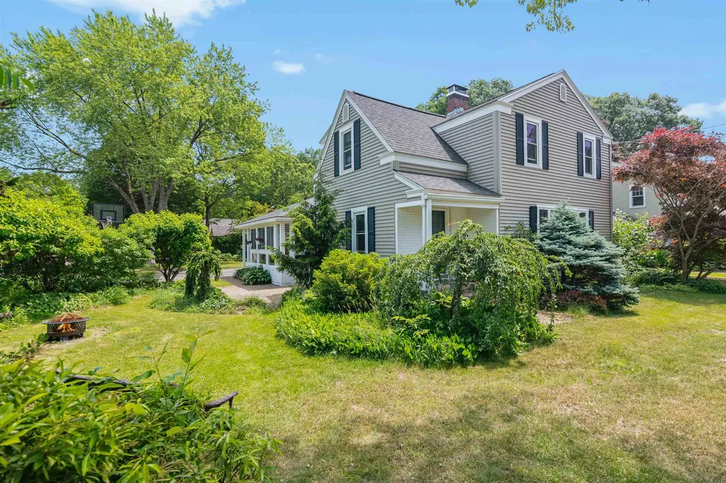 11 Beacon Street South Burlington VT 05403
