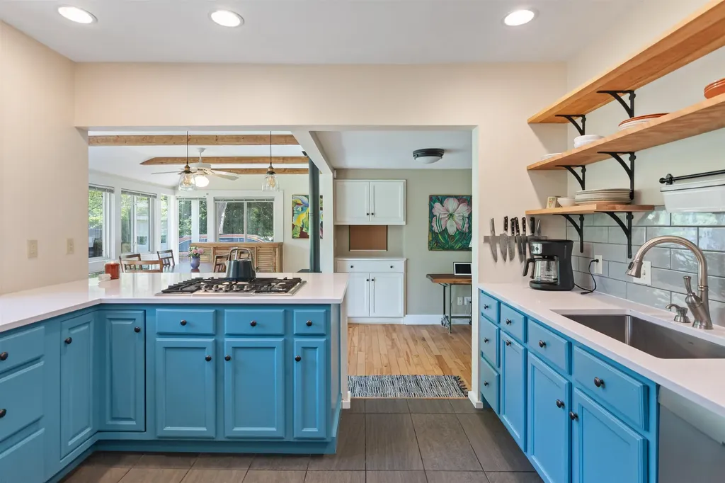 11 Beacon Street South Burlington VT 05403