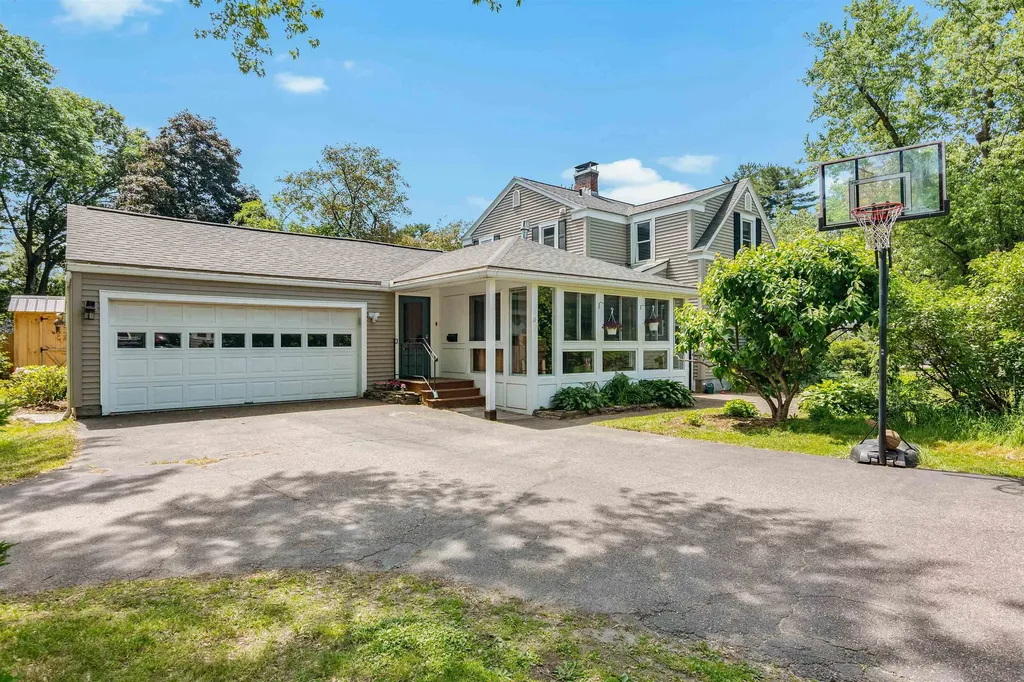 11 Beacon Street South Burlington VT 05403
