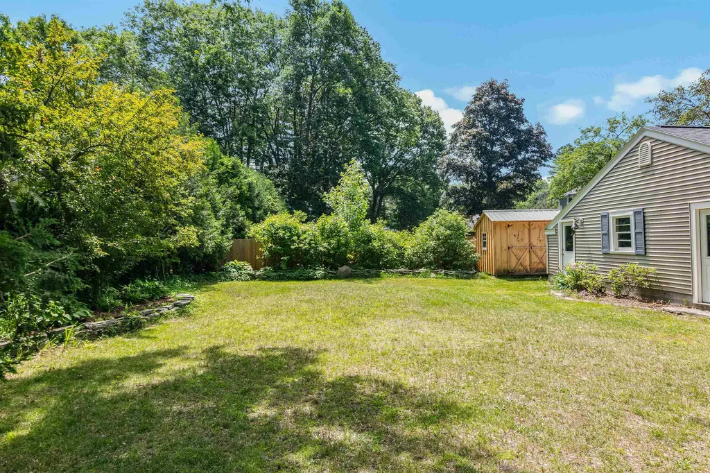 11 Beacon Street South Burlington VT 05403