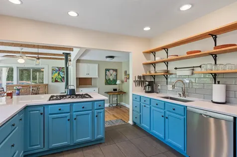 11 Beacon Street South Burlington VT 05403