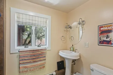 11 Beacon Street South Burlington VT 05403