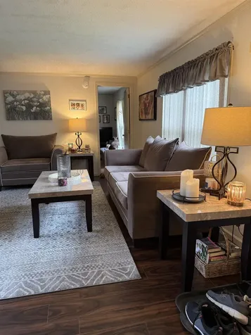 8 Sir Lancelot Drive Exeter NH 03833