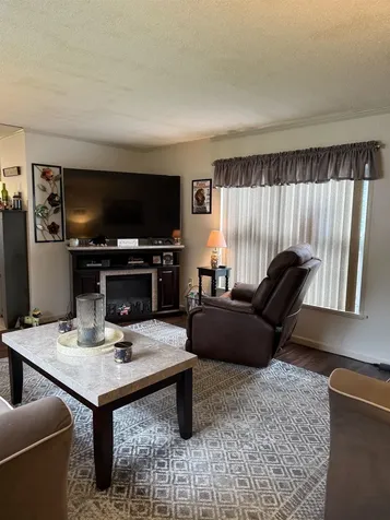 8 Sir Lancelot Drive Exeter NH 03833