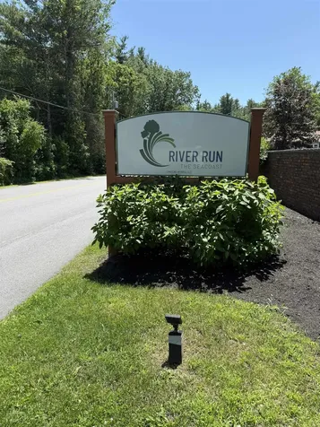 8 Sir Lancelot Drive Exeter NH 03833