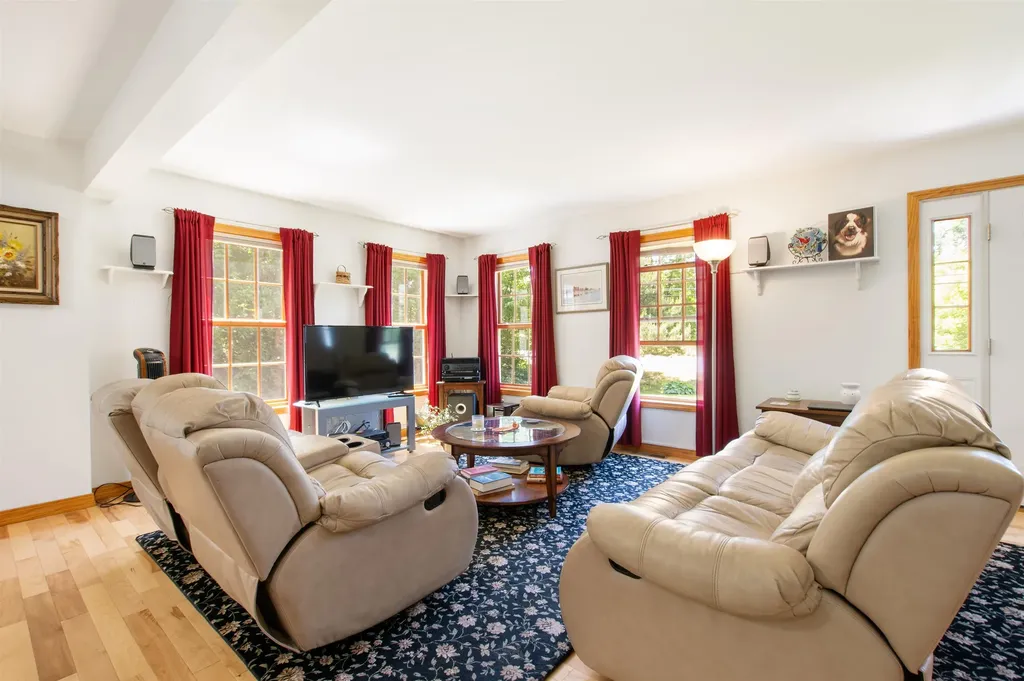 2006 Hutchins Street Berlin NH 03570