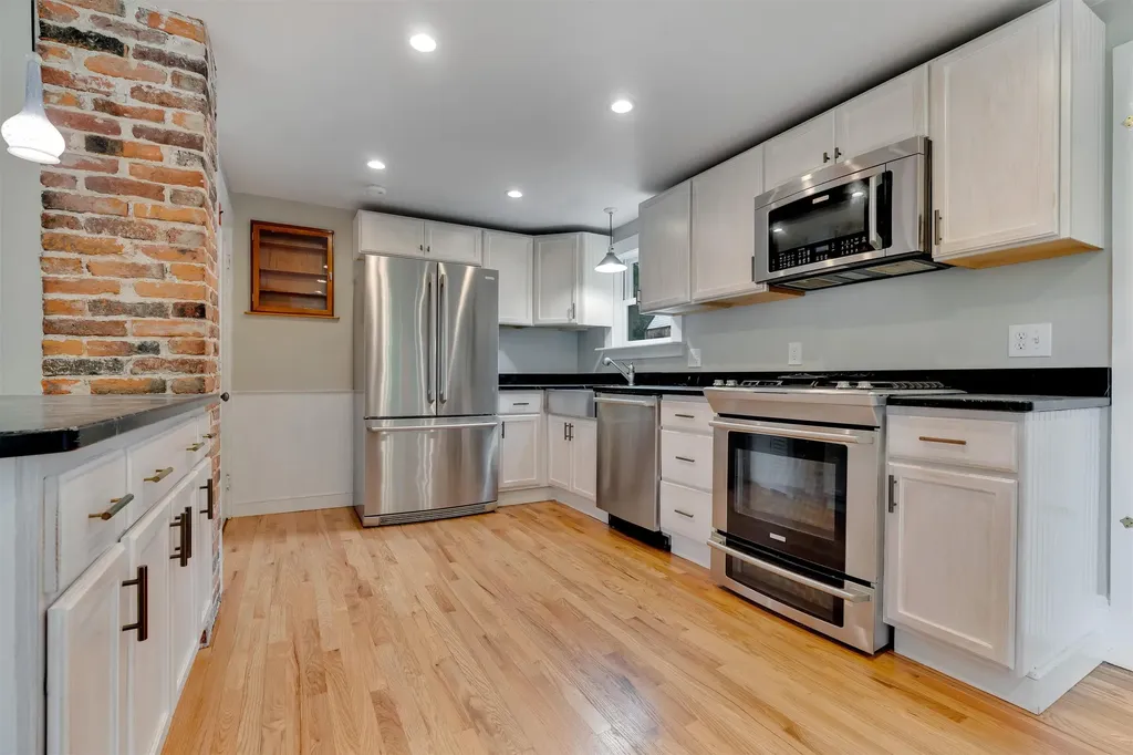 223 Mill Road Hampton NH 03842