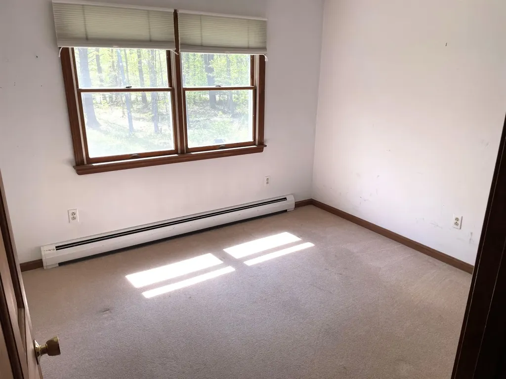 28 Garrison Lane Madbury NH 03823
