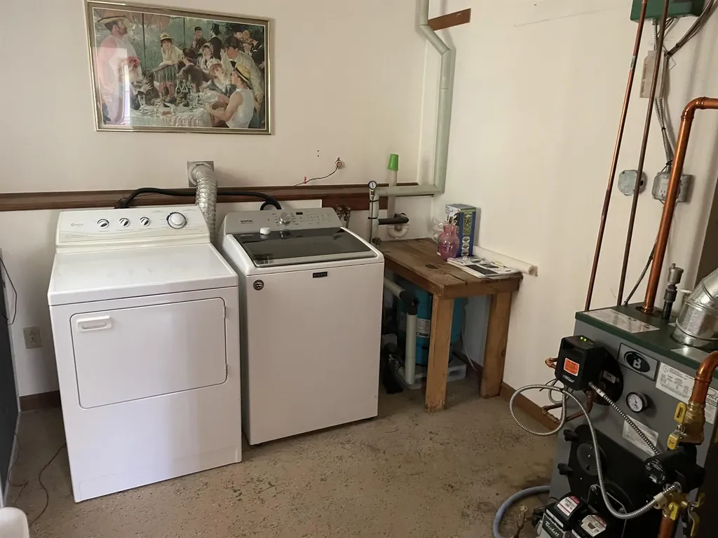28 Garrison Lane Madbury NH 03823