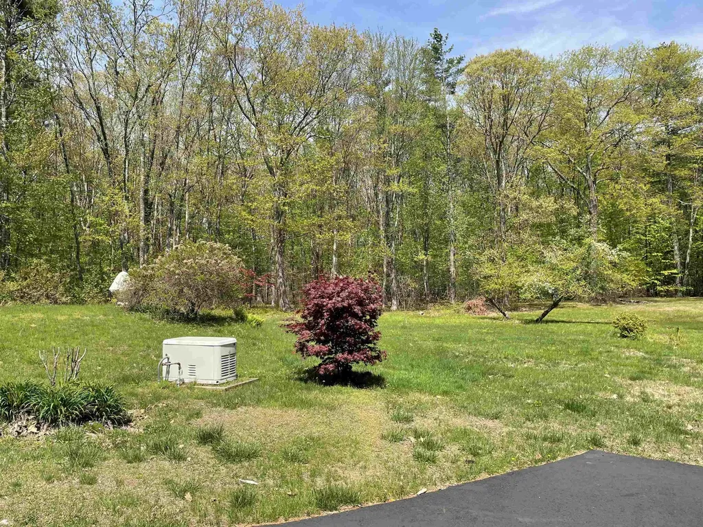 28 Garrison Lane Madbury NH 03823