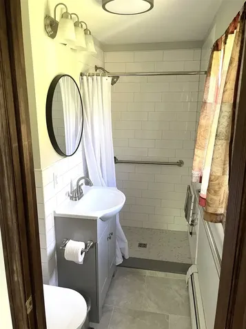 28 Garrison Lane Madbury NH 03823