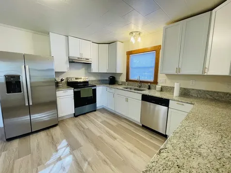 17 Arch Street Laconia NH 03246