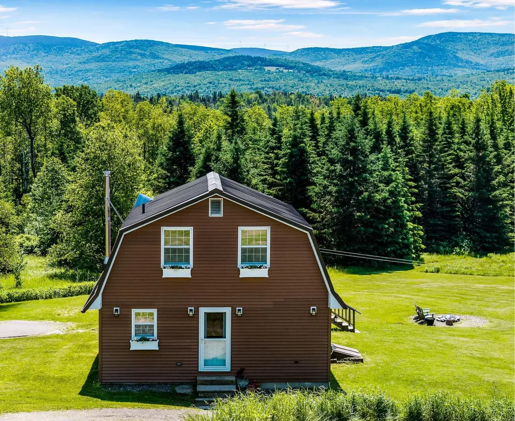 174 East Colebrook Road Colebrook NH 03576