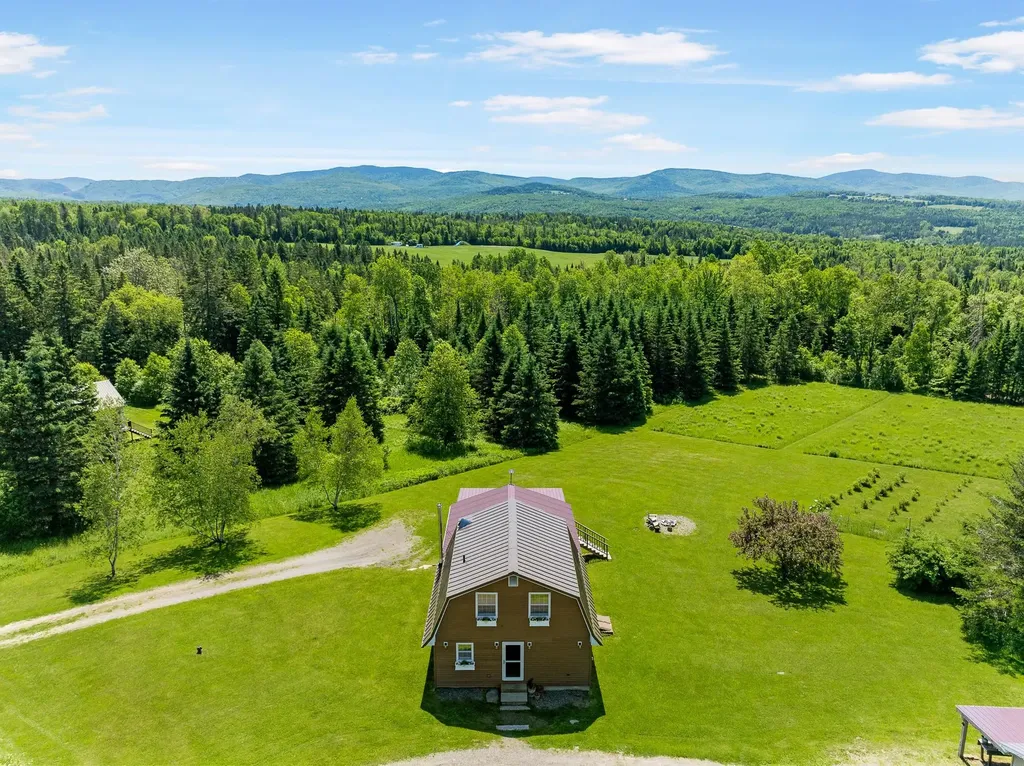 174 East Colebrook Road Colebrook NH 03576