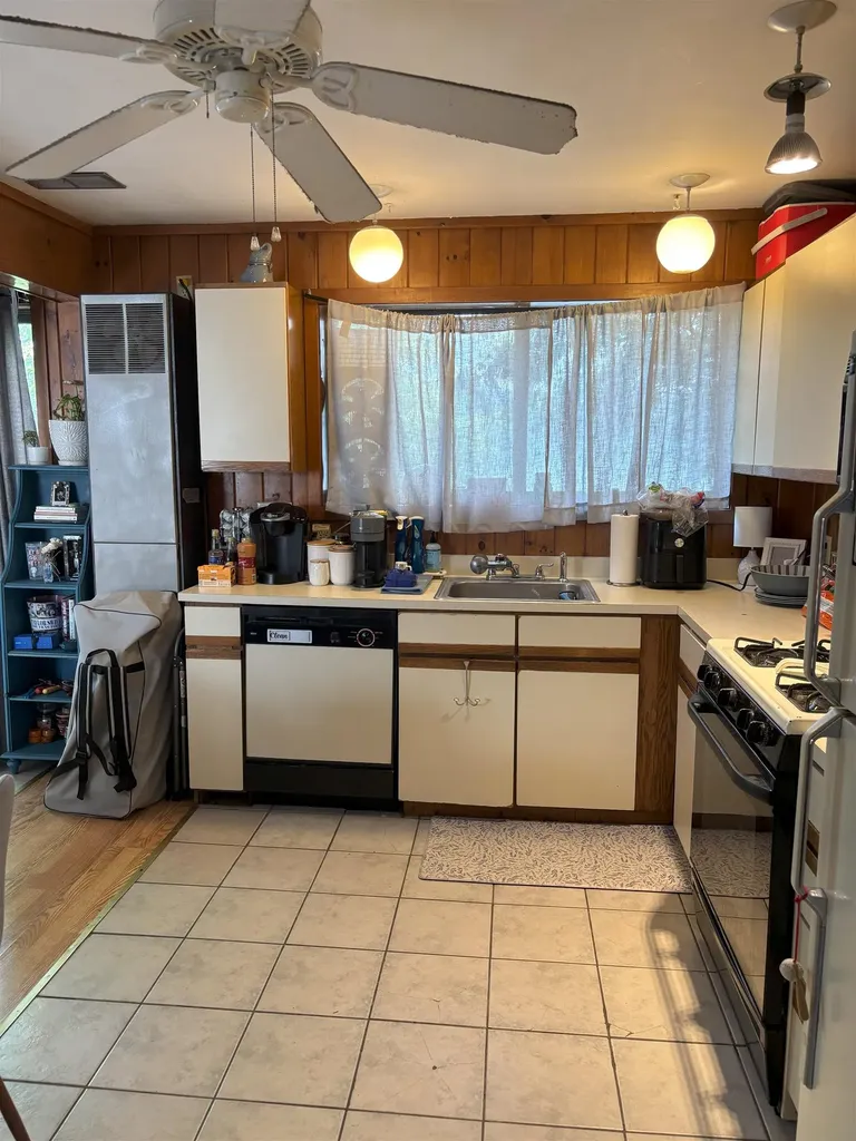 3261 Route 30 North Castleton VT 05735