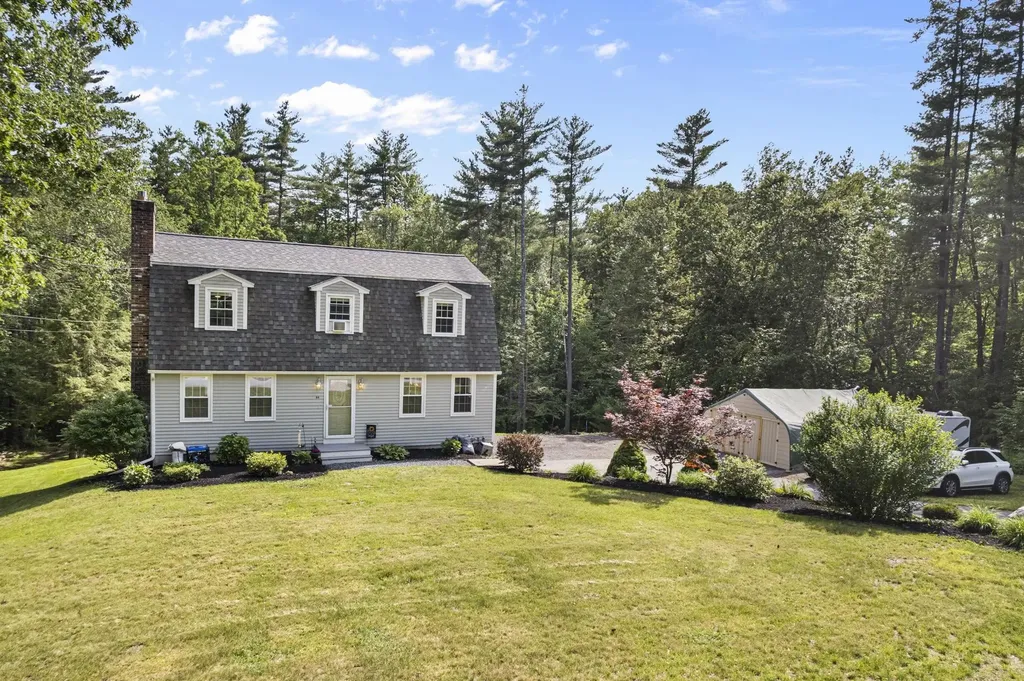 44 Mcquade Brook Road Bedford NH 03110