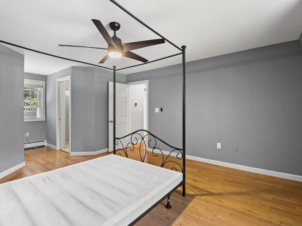 44 Mcquade Brook Road Bedford NH 03110