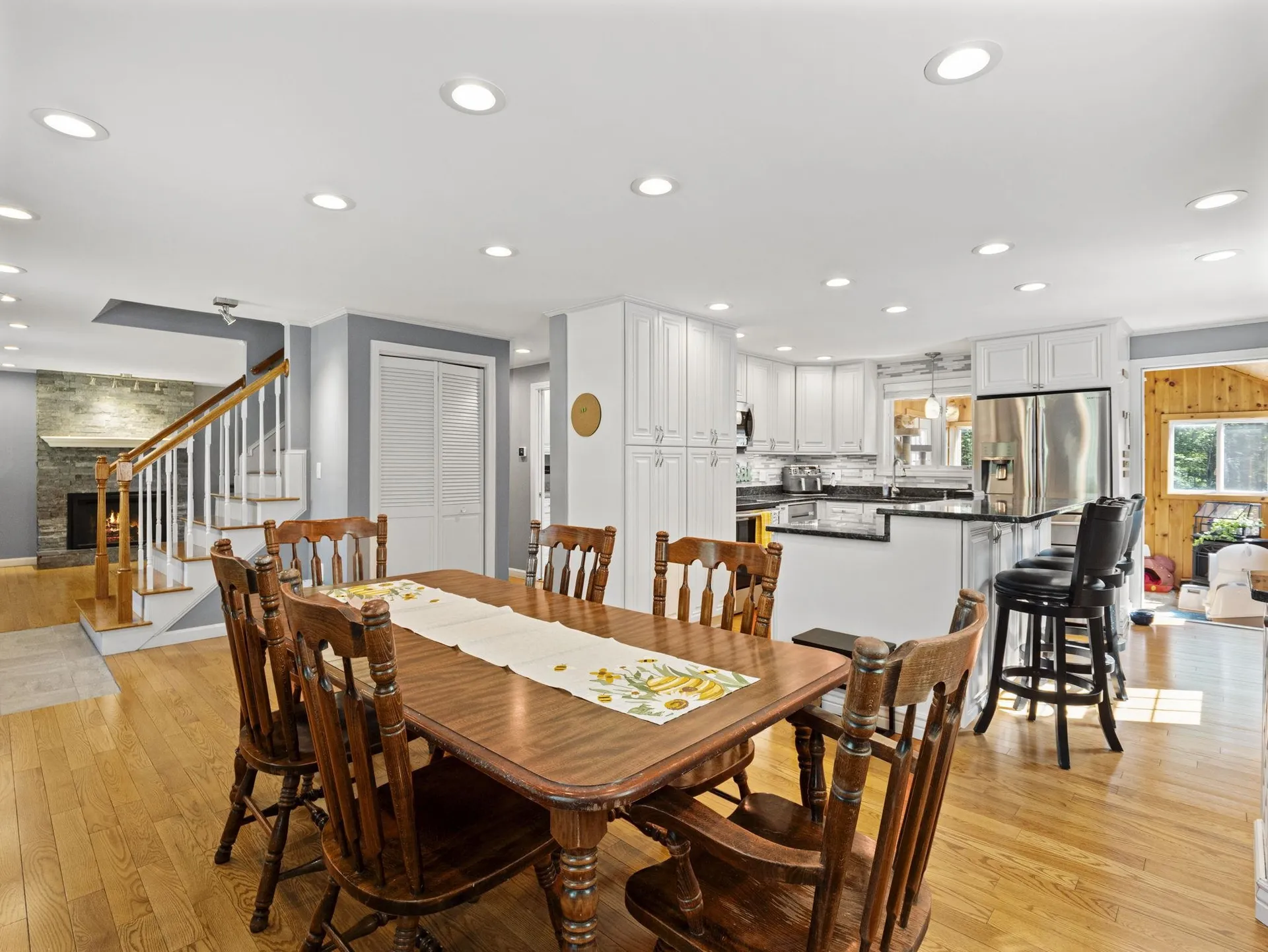 44 Mcquade Brook Road Bedford NH 03110