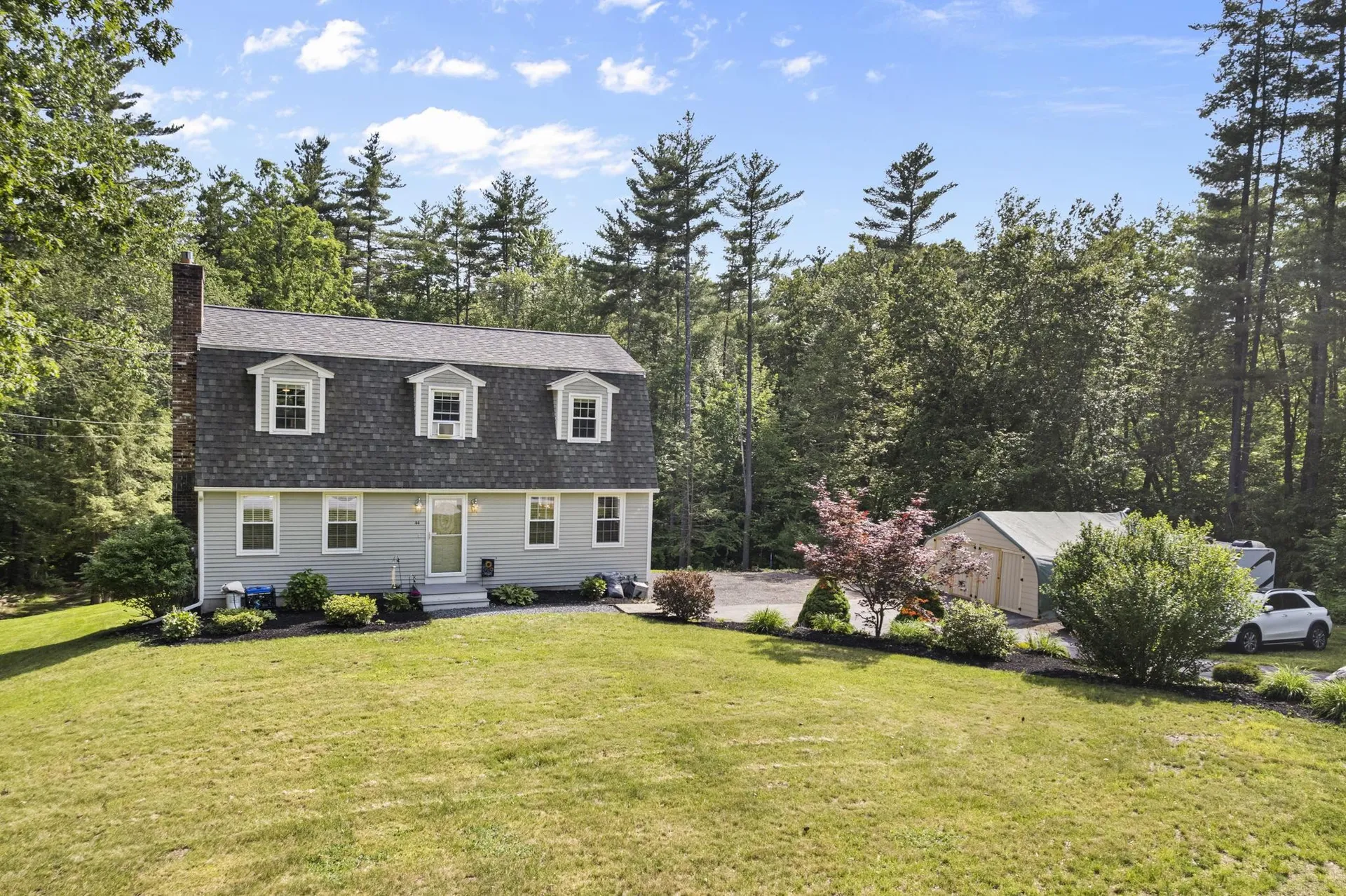 44 Mcquade Brook Road Bedford NH 03110