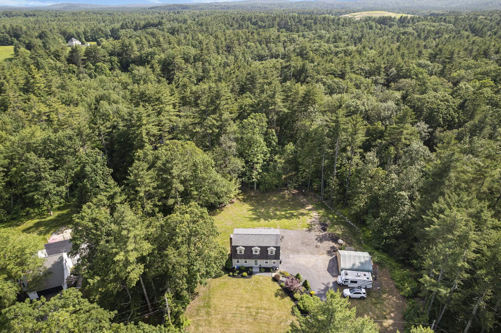 44 Mcquade Brook Road Bedford NH 03110