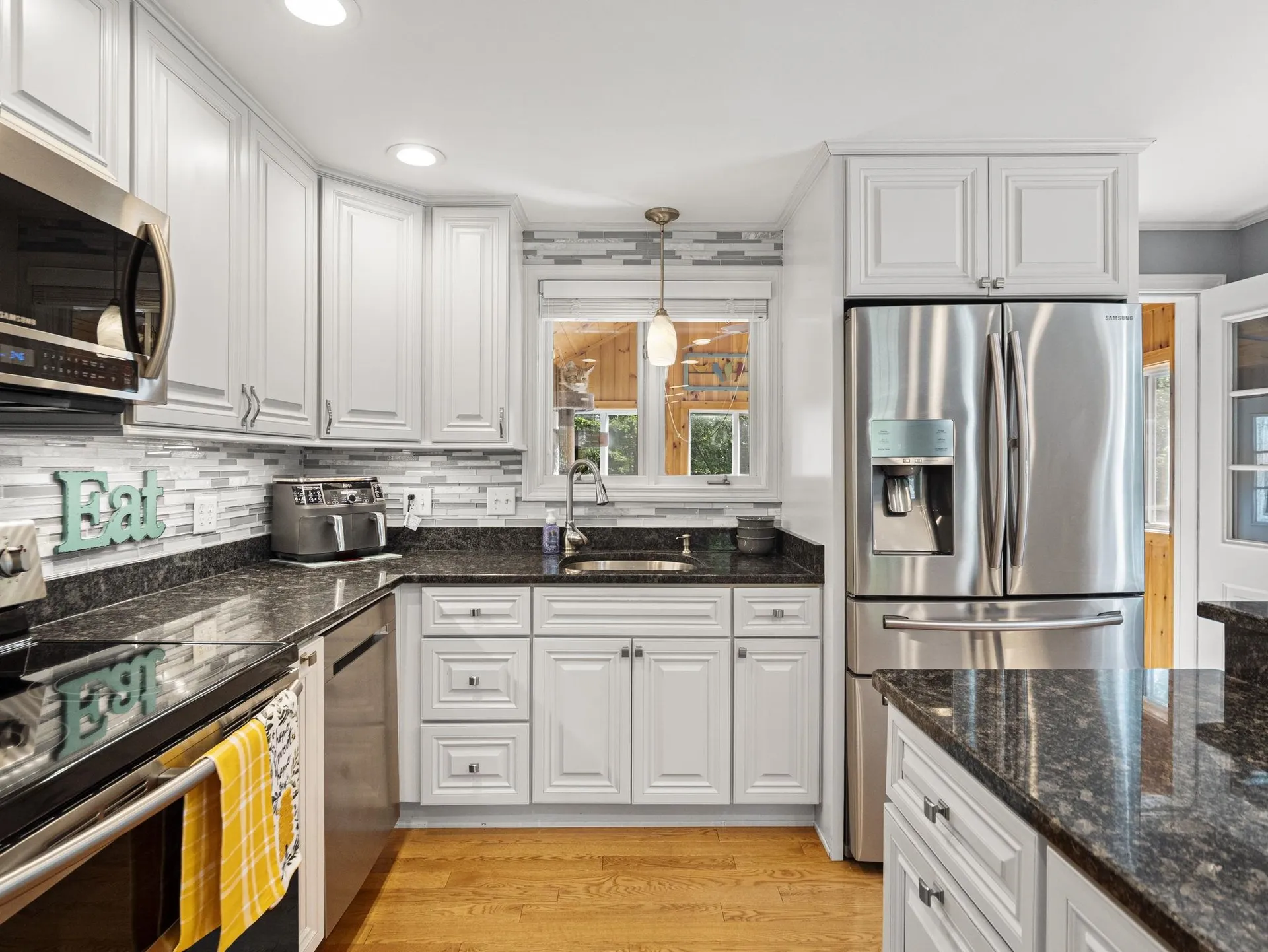 44 Mcquade Brook Road Bedford NH 03110