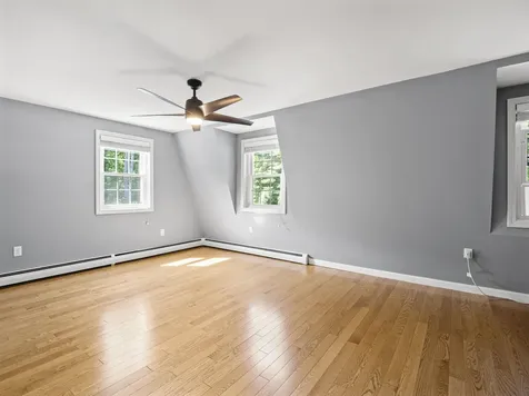 44 Mcquade Brook Road Bedford NH 03110