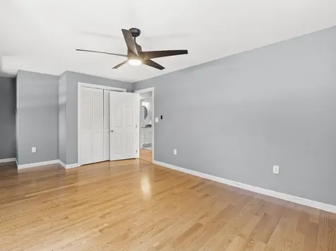 44 Mcquade Brook Road Bedford NH 03110