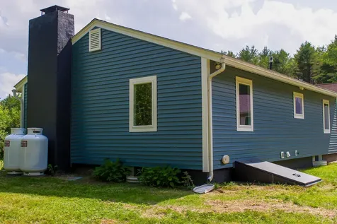 10 Stevens Road Wilmot NH 03287