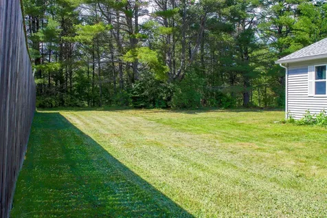 10 Stevens Road Wilmot NH 03287