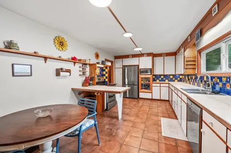 4 Sauer Terrace Durham NH 03824