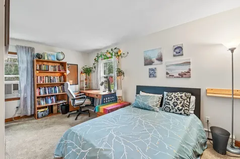 4 Sauer Terrace Durham NH 03824