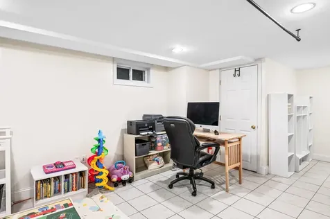 4 Sauer Terrace Durham NH 03824