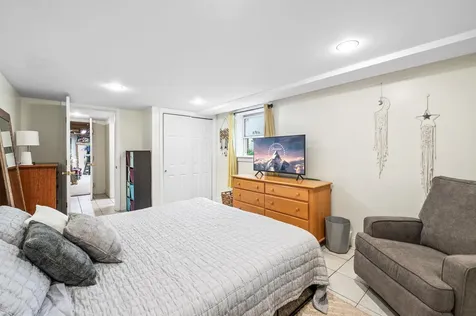 4 Sauer Terrace Durham NH 03824