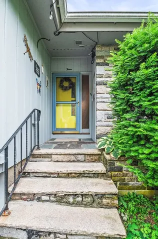 4 Sauer Terrace Durham NH 03824