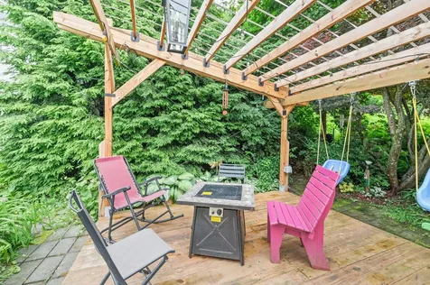 4 Sauer Terrace Durham NH 03824