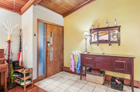 4 Sauer Terrace Durham NH 03824