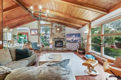 4 Sauer Terrace Durham NH 03824