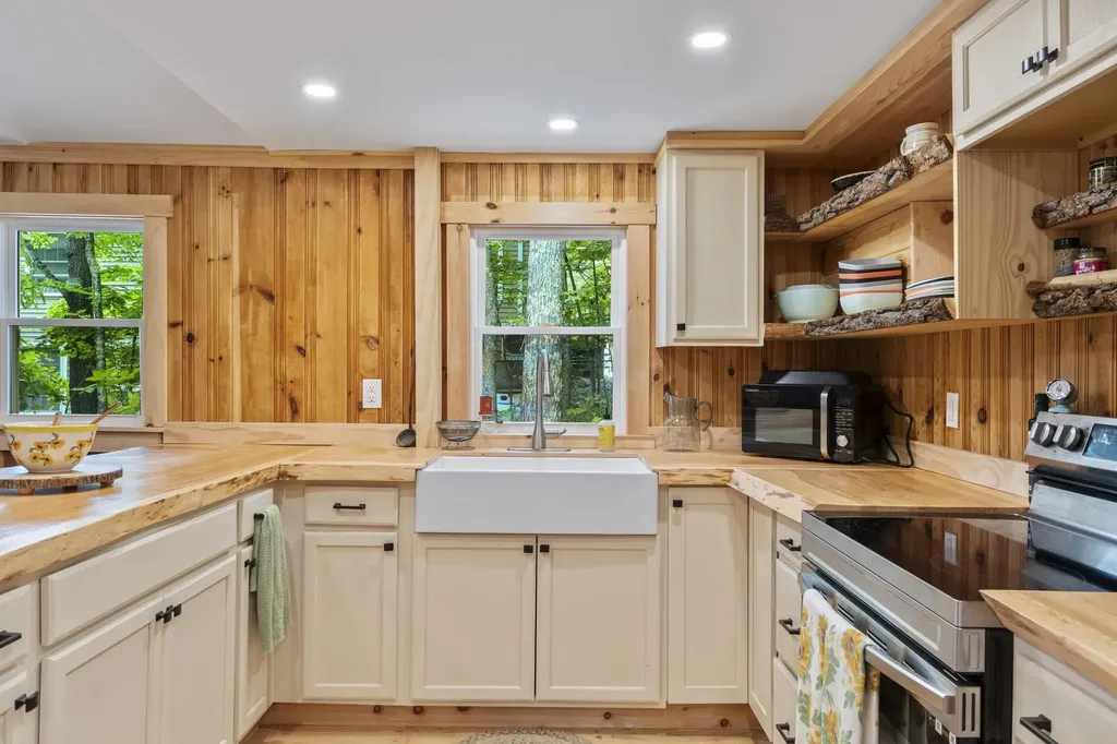 60 Eagle Drive Barrington NH 03825