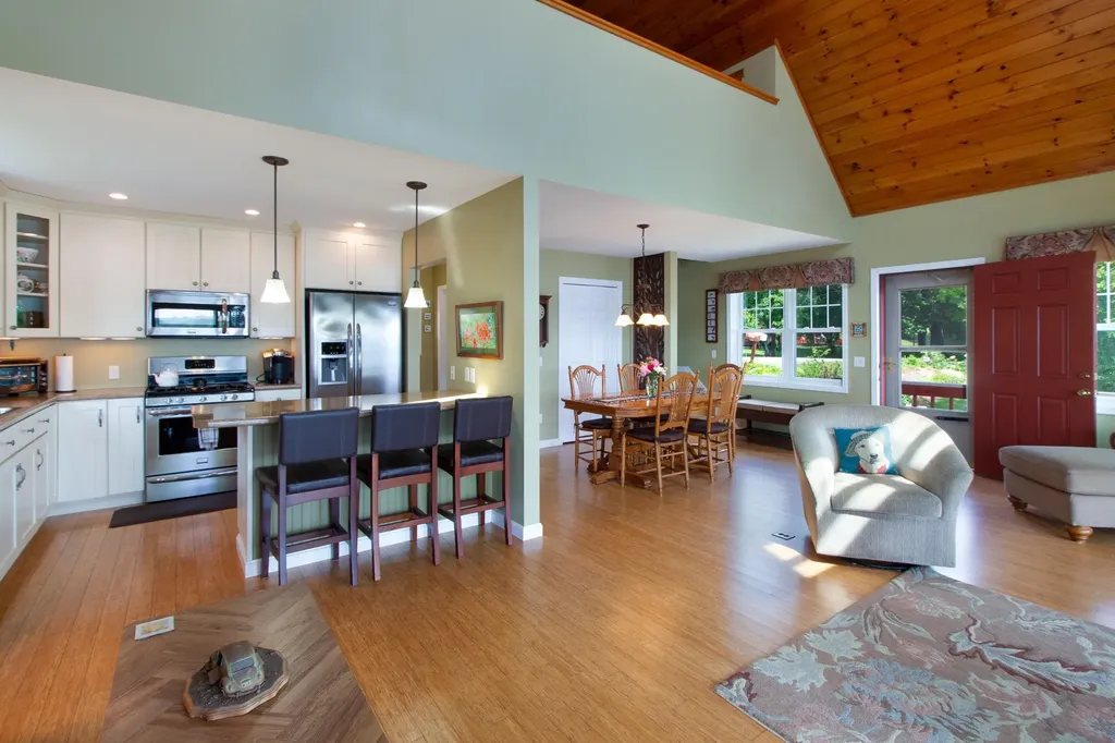 681 Abnaki Road North Hero VT 05474