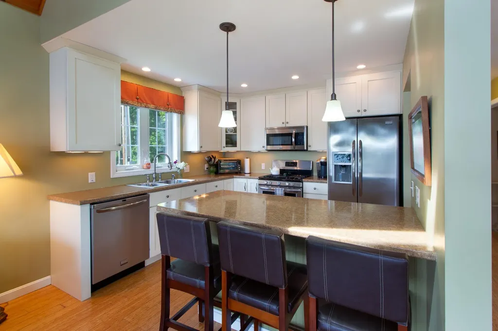 681 Abnaki Road North Hero VT 05474