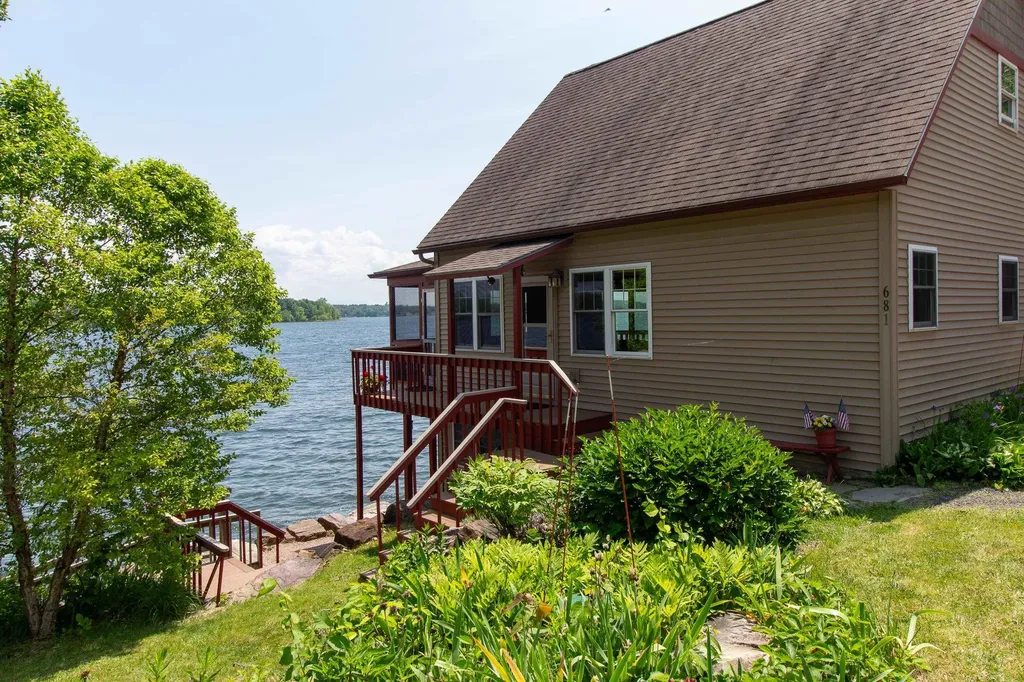 681 Abnaki Road North Hero VT 05474