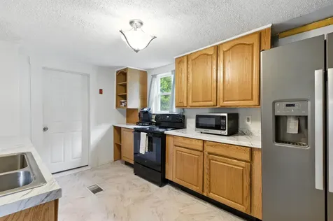 79 West End Road Landaff NH 03585