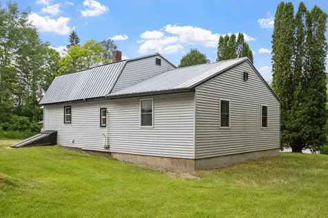 79 West End Road Landaff NH 03585