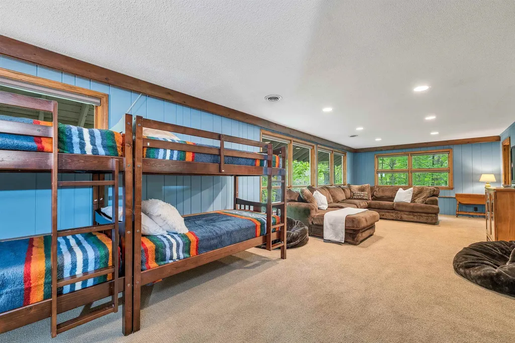 679 Kearsarge Road Conway NH 03860