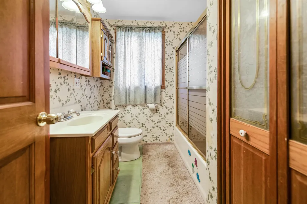 17 North Avenue Plaistow NH 03865