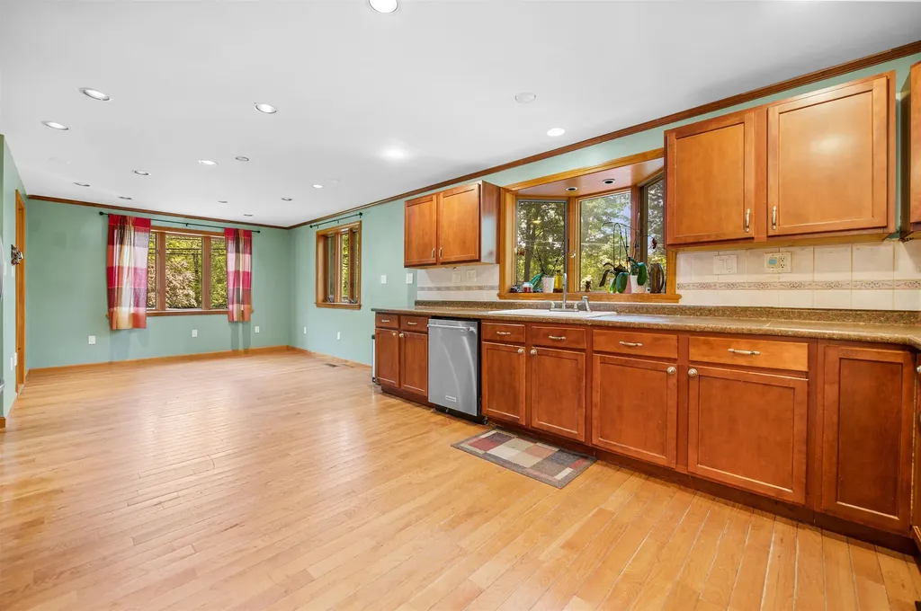 17 North Avenue Plaistow NH 03865