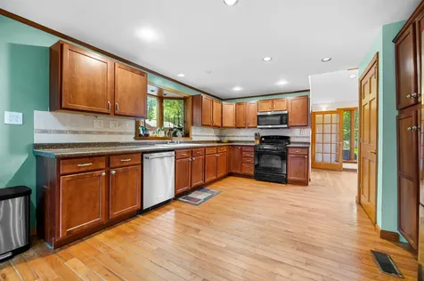 17 North Avenue Plaistow NH 03865