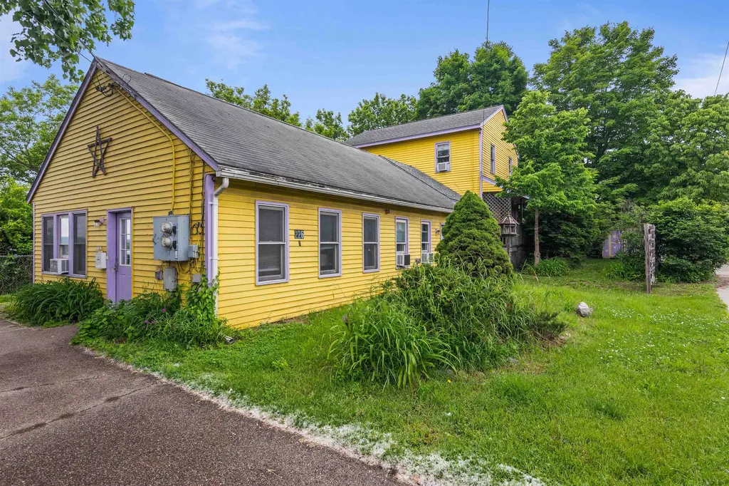 226 Manhattan Drive Burlington VT 05401
