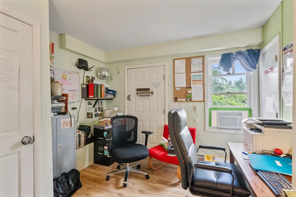 226 Manhattan Drive Burlington VT 05401